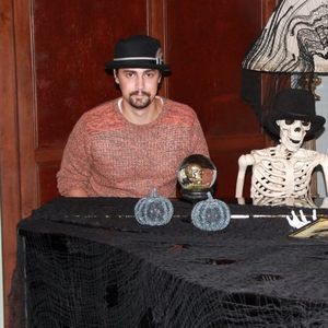 Meet your Posher, Luke